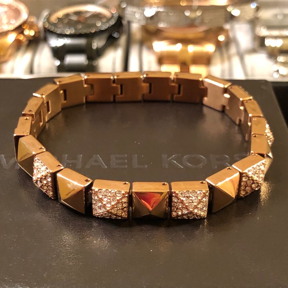 Michael Kors Heritage Pyramid Rose Gold Bracelet
